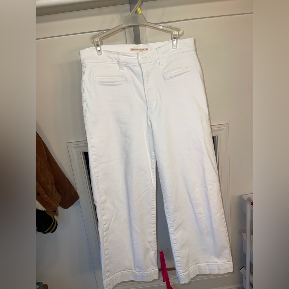 White Cropped Pants by Levi